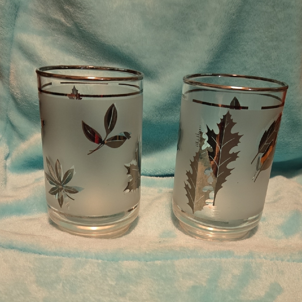Libbey Mid Century Silver Leaf Frosted Patterned Glass Set Of 2